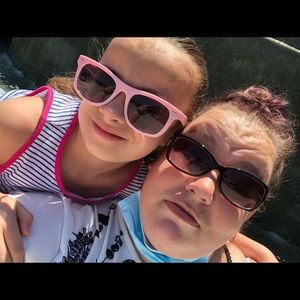 Meet your Posher, June